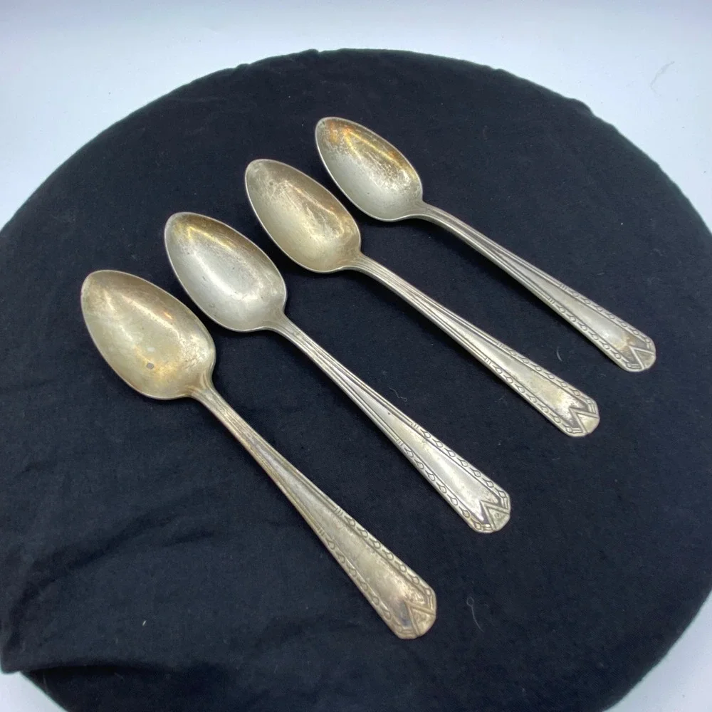 Vintage R.C. Co. Teaspoons Silver Castle Plate Set of 4 (6